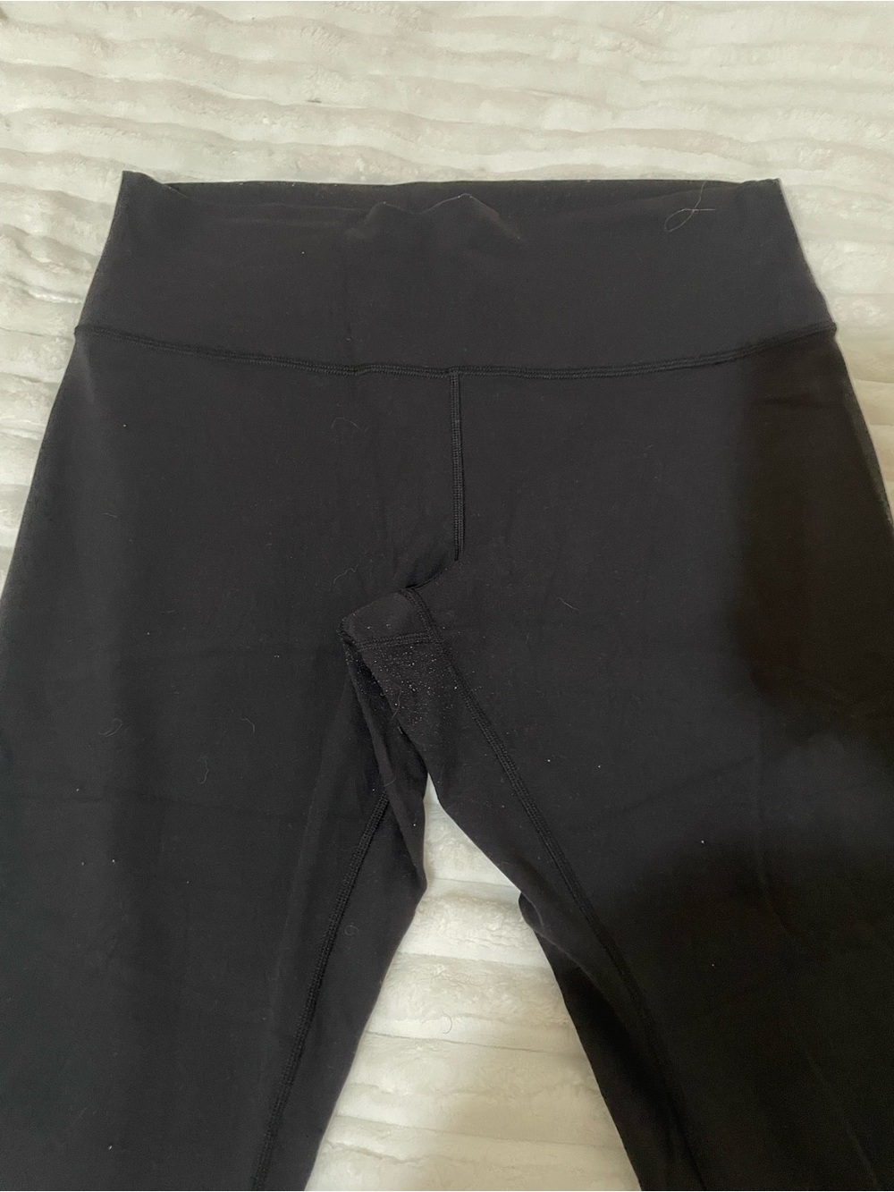 lululemon athletica women’s Black Capri Leggings - Picture 7 of 12